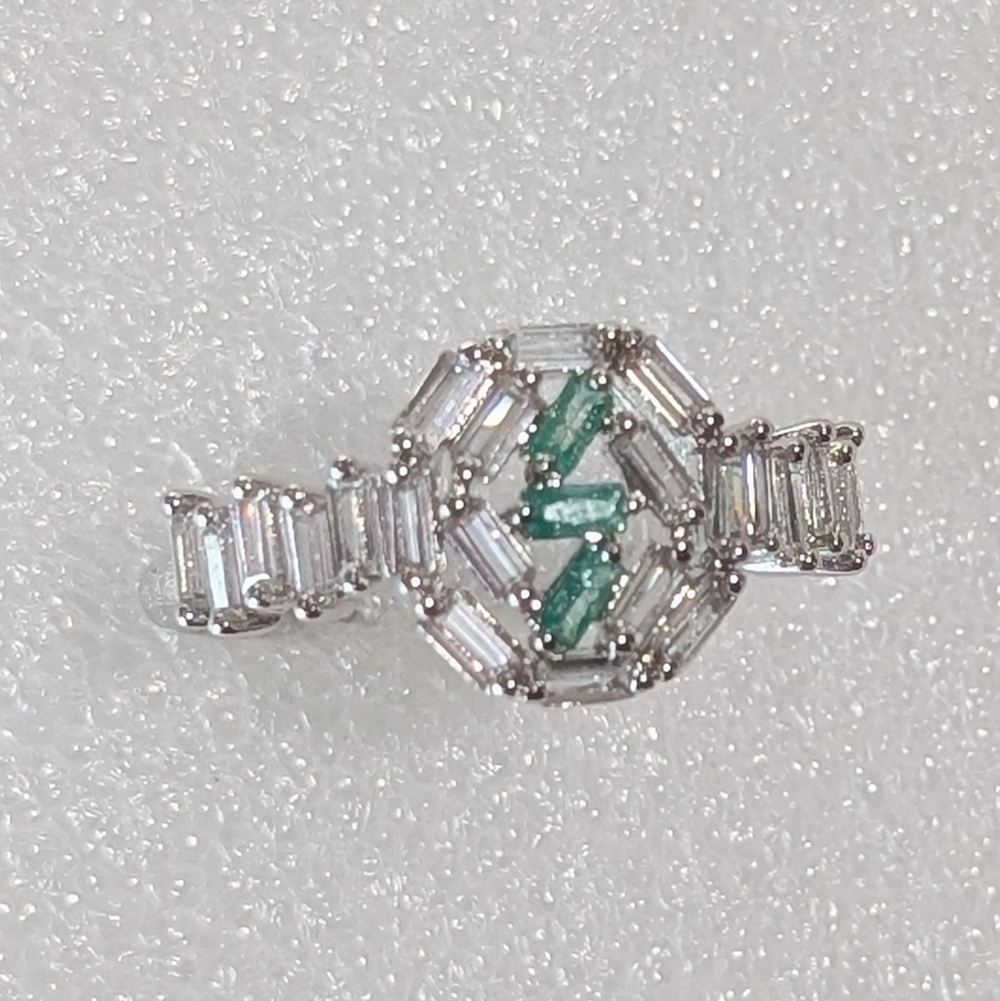 New Bomb Party "Glowing Beauty" RBP4994 LC Emerald Cubic Zirconia Size 10 Ring